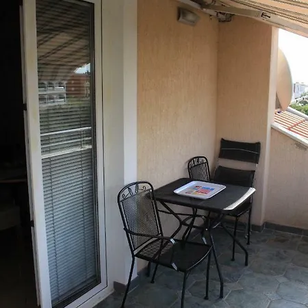 Olives Apartmán *