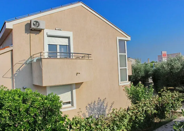 Апартаменты Olives Нин