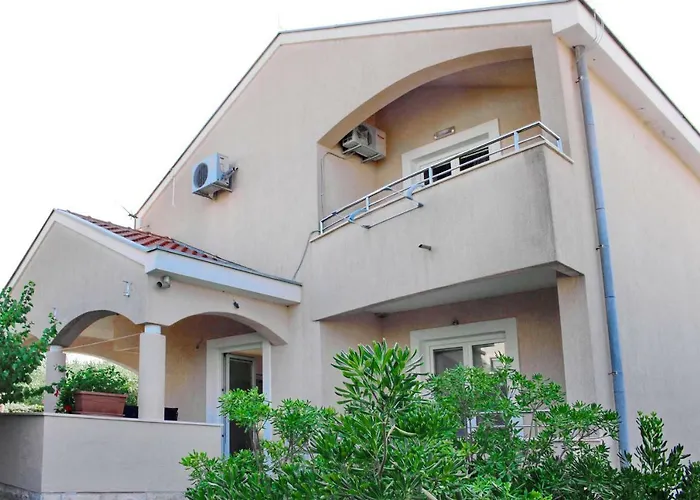 Апартаменты Olives Нин