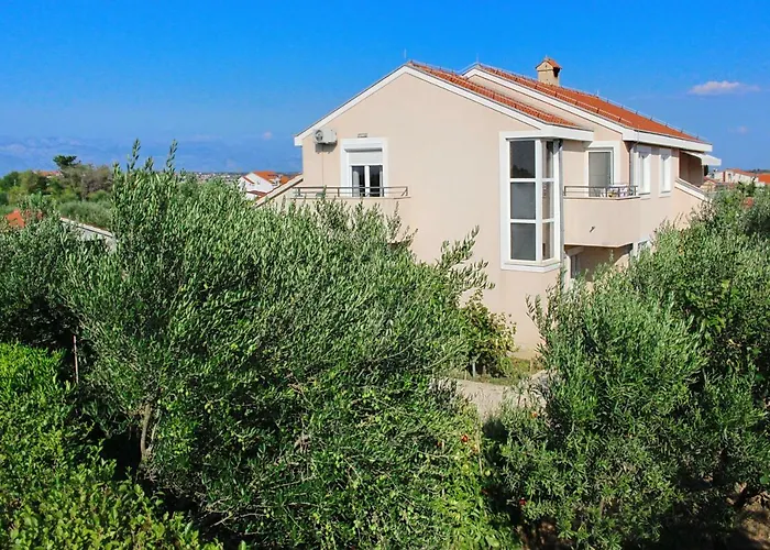 Olives Appartement Nin