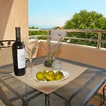 Olives Apartment